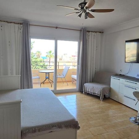 Estudio En Torrevieja A 700 M Del Mar Екстериор снимка