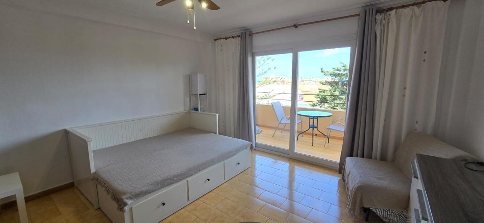 Estudio En Torrevieja A 700 M Del Mar Екстериор снимка