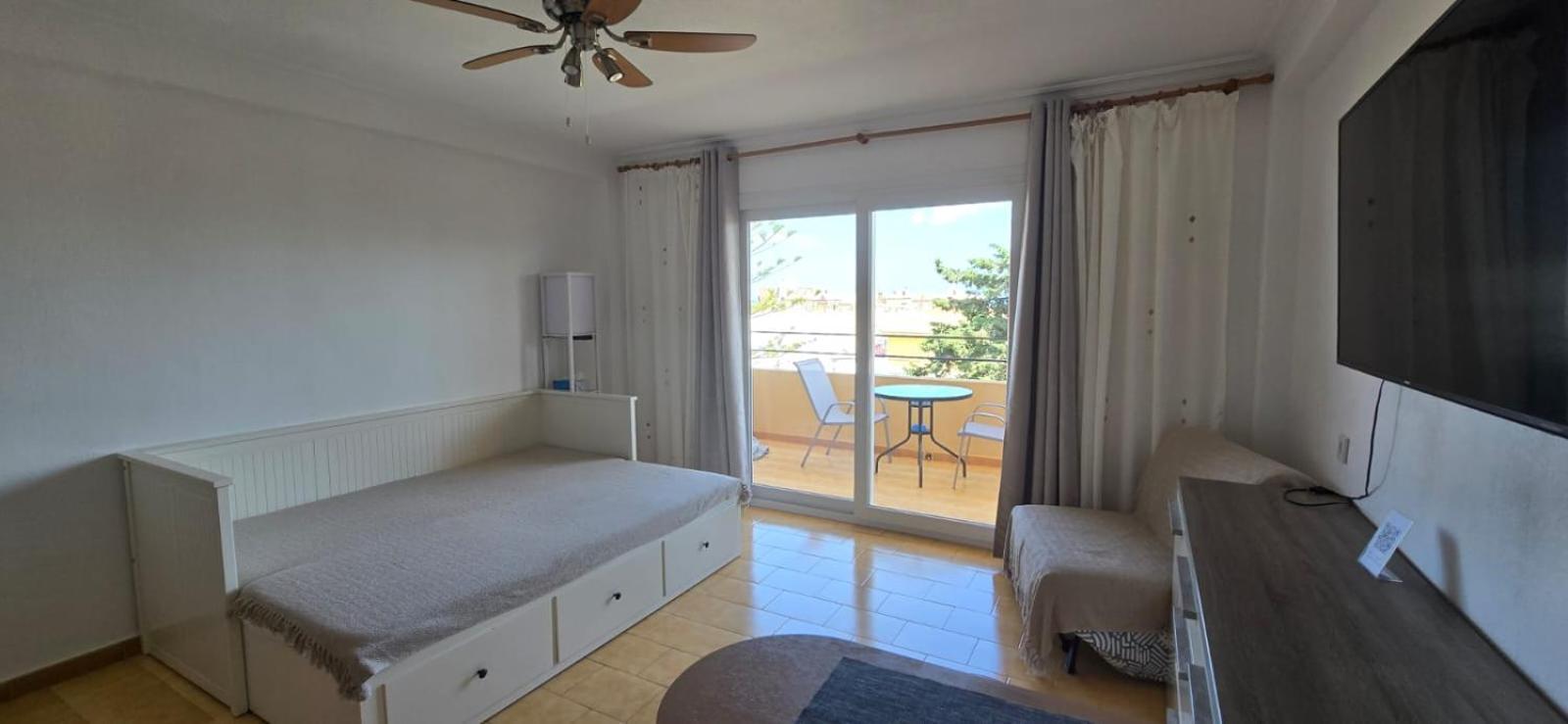 Estudio En Torrevieja A 700 M Del Mar Екстериор снимка